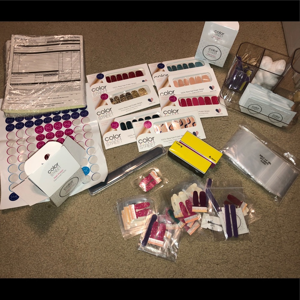 ColorStreet supplies